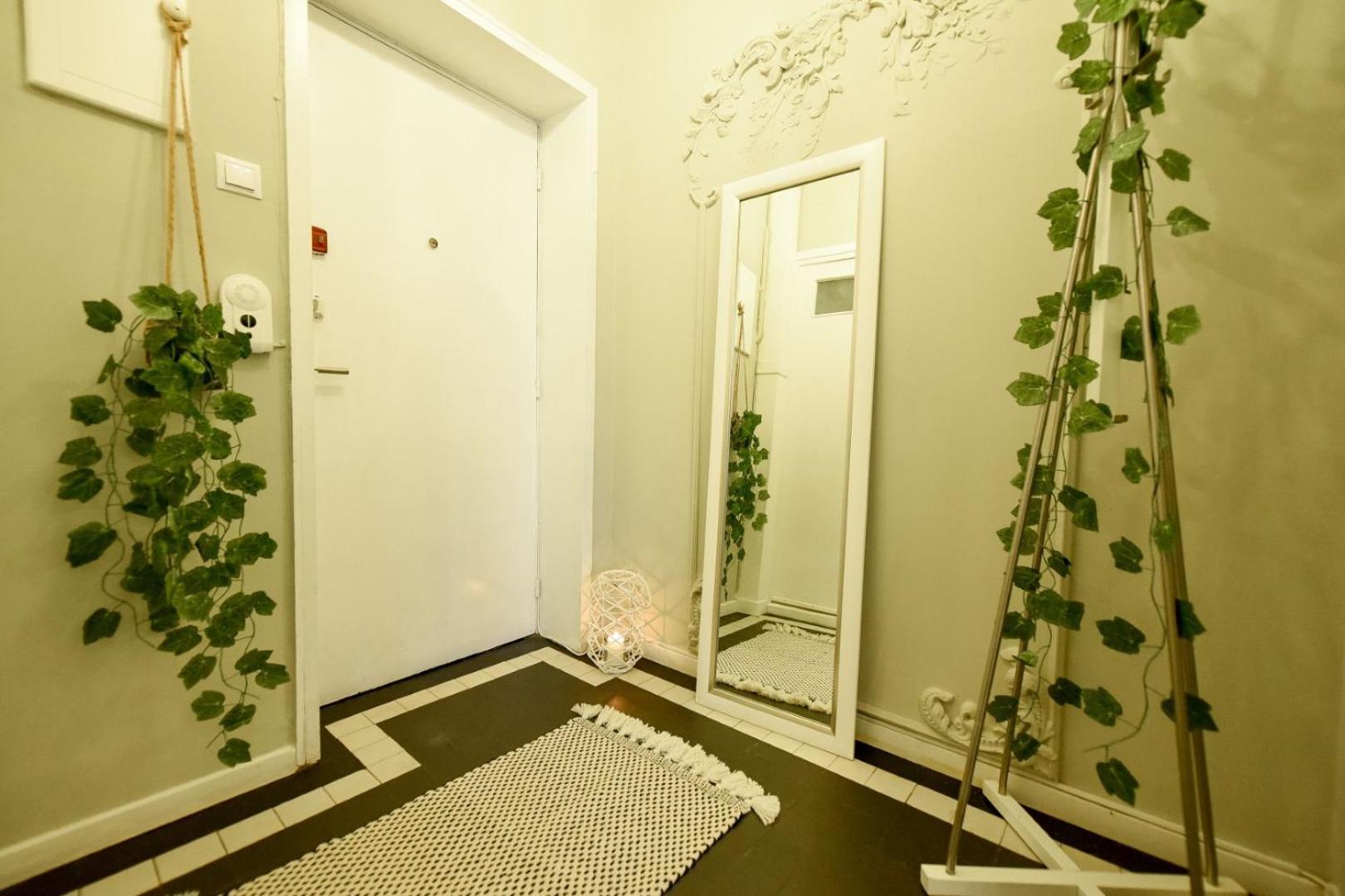 Cozy Studio Overlooking The Old Town Bucareste Exterior foto
